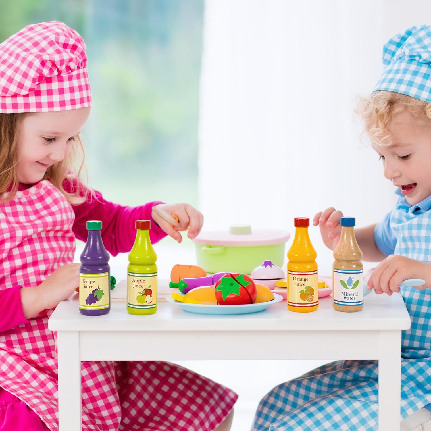 SOKA Wooden Beverage Play Set, 4-Piece Pretend Play Toy