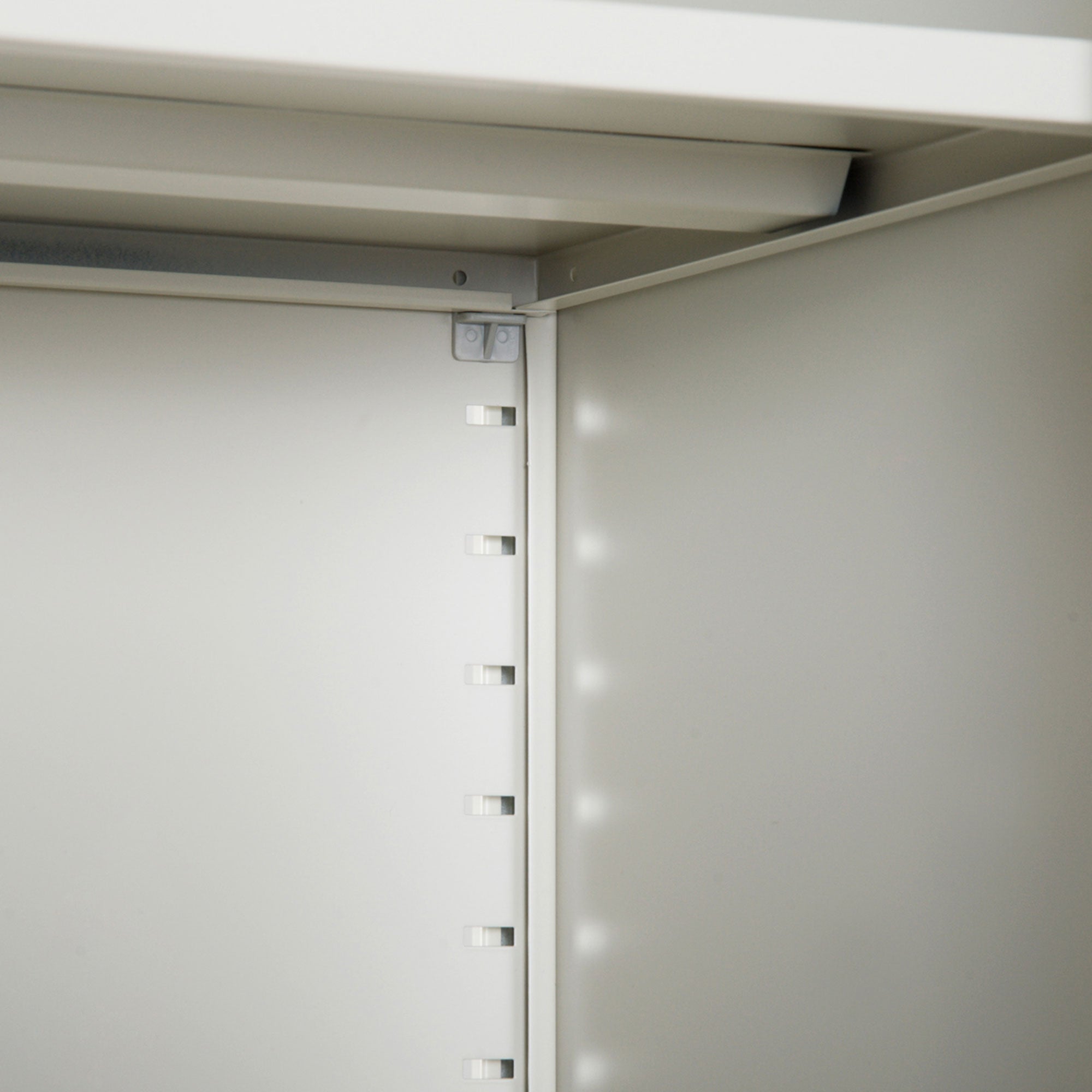 Metal Office Storage Cabinet, 2 Doors, 5-Tier Design, Adjustable Shelves, Lockable, 175cm