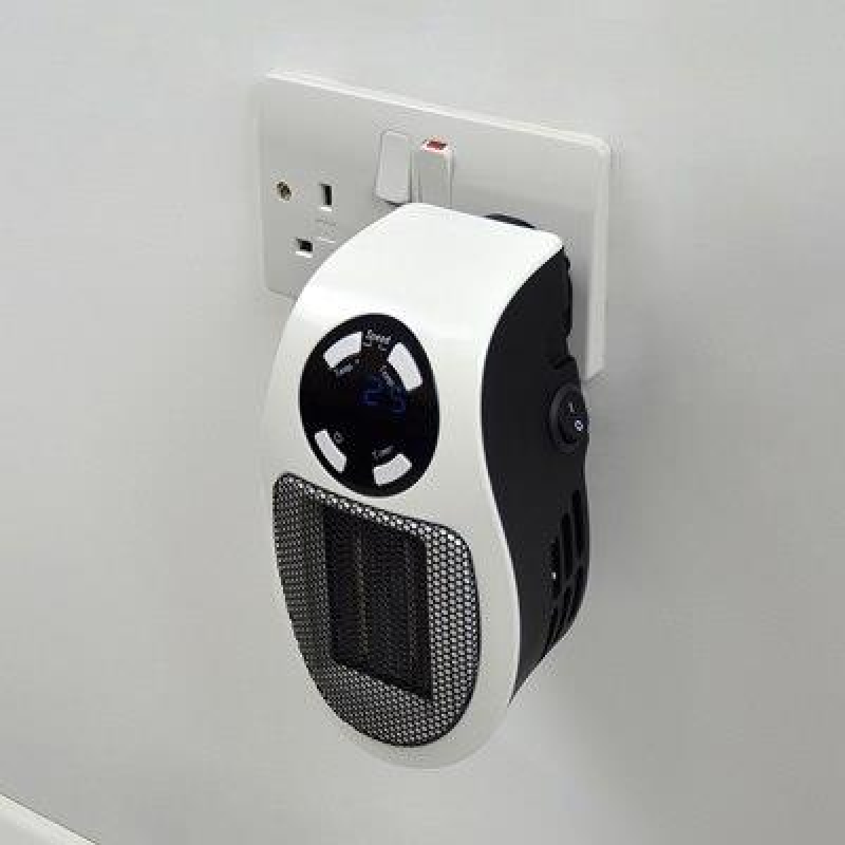 Lloytron Staywarm 500W Plug-In Ceramic PTC Heater