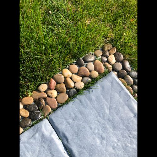 Avilo Plain Pebble Border Set of 4 for Patio and Path Edges